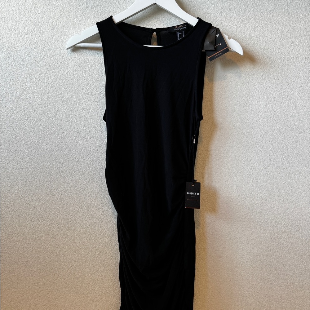 Elegant Black Sleeveless Dress
